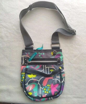 Cartera Lily Bloom Hipster Pájaro Negra Floral Foto 1 de 4