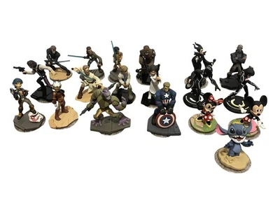 Lote 19 bonecos Disney Infinity Star Wars Rebels Marvel Mickey Mouse Stitch Tron - Imagem 1 de 4