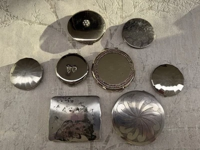 Vintage Compact - Image 1 of 3