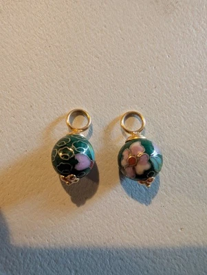 Brinco vintage folheado a ouro amarelo 14K cloisonne esmaltado miçangas argola gota realçadores  - Imagem 1 de 3