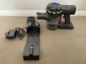 Dyson Hand held Vacuum Cleaner V6 Trigger Cordless Battery Hoover Car Vacuum - Picture 1 of 11