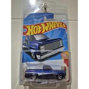 Hot Wheels 2024 Super Treasure Hunt '83 Chevy Silverado - Blue - Picture 1 of 2