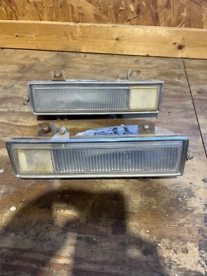 Buick Electra Limited 1976 guardabarros delantero luces de señalización laterales OEM Foto 1 de 2