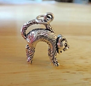 Plata de Ley 3D 20x20mm 5.4g Santedy Silbing Halloween Gato Dije! - Imagen 1 de 5