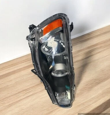 Faro lateral derecho Mitsubishi Lancer 2008-2009 TYC 20-9009-00, 8301B076 probado Foto 1 de 4