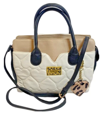 Cartera Bandolera BETSEY JOHNSON Colorblock CORAZÓN ACOLCHADO NEGRO CREMA BRONCEADO Foto 1 de 4