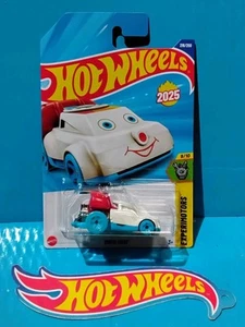 2025 HOT WHEELS NEW MODEL L CASE QUICK CHAT #216 WHITE CHATTER PHONE TOY STORY - Picture 1 of 7