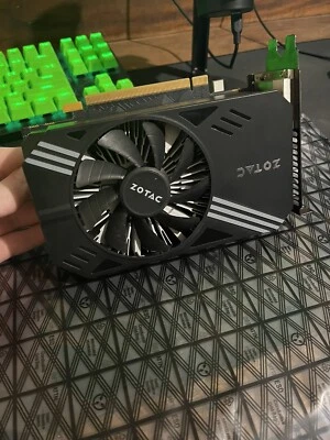 Nvidia GTX 950 Foto 1 de 4