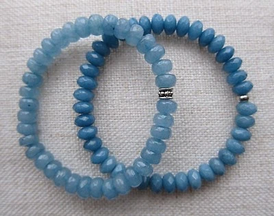 Pulseras con cuentas de piedras preciosas de aguamarina azul con espaciadores. Foto 1 de 3