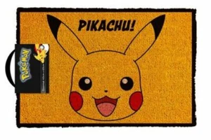 388554 POKEMON PIKACHU CHARACTER FACE DOORMAT DOOR MAT WELCOME MAT 40 X 60CM - Foto 1 di 1