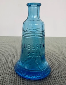 Mini bottiglia campana liberty vetro blu Wheaton vintage 3 pollici - Foto 1 di 2