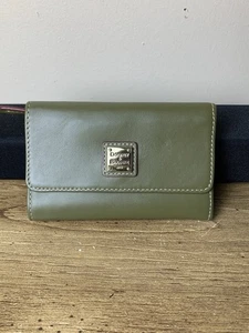 Dooney & Bourke Smooth Leather Wallet Tri Fold Olive Green Red Accents - Picture 1 of 10