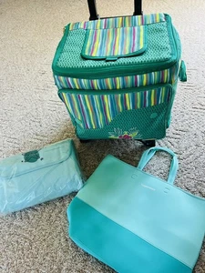 Tupperware Picnic Rolling Bag With Beach Bag & Blanket!  - Picture 1 of 10