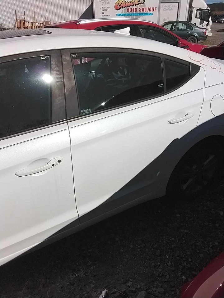 Used Rear Left Door Assembly Rear Side fits: 2018 Hyundai Elantra electric Sedan - Image 1 of 4