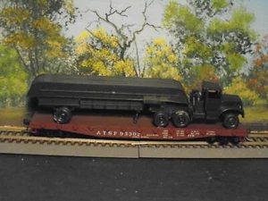 ATHEARN HO SCALE AT&SF #93302  FLAT CAR WITH TRUCK & TRAILER - Picture 1 of 3