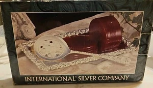 1996 International Silver Co. SP Cranberry/Relish Tray w Pierced Spoon 9" x5.25" - Picture 1 of 5