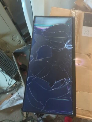 Defective LG UltraWide WFHD 29-Inch FHD 1080p Computer Monitor AS IS Screen Brkn - Image 1 of 4