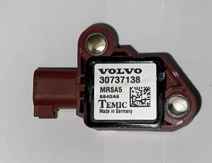 Sensor de impacto de choque Volvo V50 2008 usado 30737138 - Imagen 1 de 3