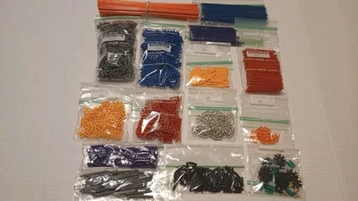 K'nex Lot 800+ pieces LOT #2 - Micro KNEX Lot - SORTED - Image 1 of 3