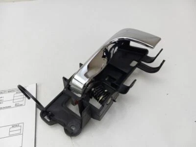 Manija de puerta interior trasera derecha Cadillac CTS 2005-2007 Foto 1 de 4