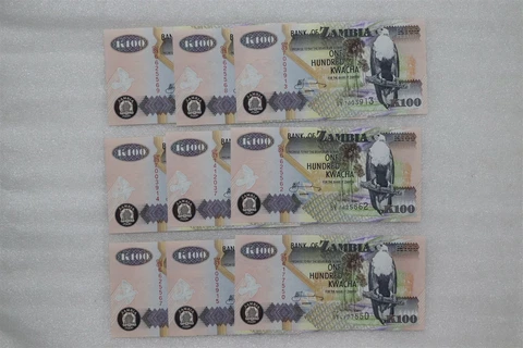 ZAMBIA - 9 OLD BANKNOTES B27 #463 Cover