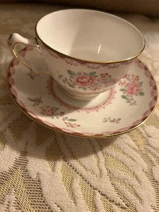 Vintage Staffordshire Crown Tea Cup& Saucer Rose Made In England Gold Trim Pink - Picture 1 of 14