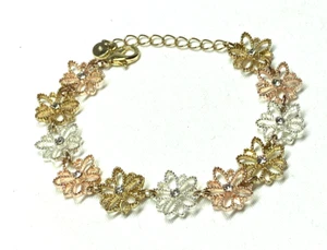 Pulsera LC Lauren Conrad Triple Tono Flores con Cristales - Imagen 1 de 7
