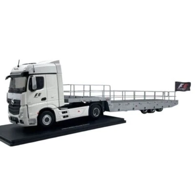Modellino Camion Eligor/New Ray 1/43 Mercedes Actros Giga Space F1 Piliots Tr... - Immagine 1 di 4