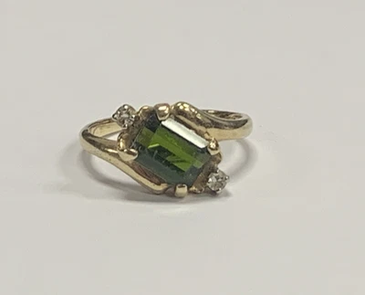 Vintage 14K Gold Emerald Cut Natural Green Tourmaline & Diamond Ring Sz 4.25 2g - Image 1 of 4