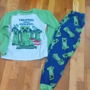boys Minecraft pj set, medium - Picture 1 of 1