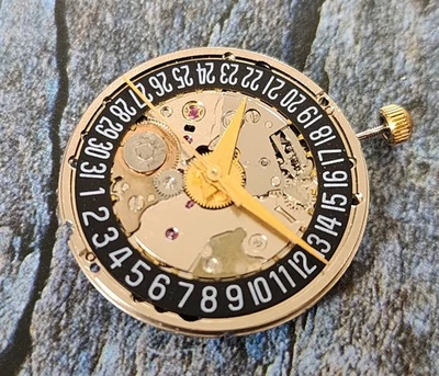 RAYMOND WEIL Automatic Wristwatch Movement ETA 2892-2 FULL SERVICE Date at 6. - Image 1 of 4