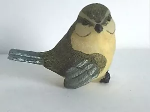 Statuina uccellino artigianato vita come plastica dura grigio verde beige 3"T x 3,5"L - Foto 1 di 5