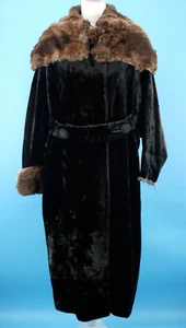 Vtg Womens Antique Edwardian Early 1900s Black Velvet Coat W/ Brown Fur Trim M/L - Picture 1 of 23