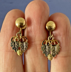10k Tri Color Gold Earrings Post Dangle Grape Leaves Screw Back Vintage - Picture 1 of 14