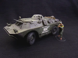 ProBuilt distrutta BRDM russa + figura del guerriero ucraino, guerra ucraina 2022 1:35 - Foto 1 di 10