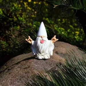 Local warehouse1pc Rocker Gnome Garden Statues Will Rock Your Fairy MDJ160145 - Imagen 1 de 2