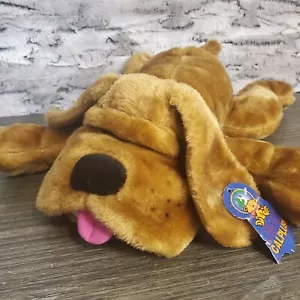 Vintage Calplush brauner liegender Hund Hund 14 Zoll Stofftier rosa Zunge Pfotenpolster - Bild 1 von 12