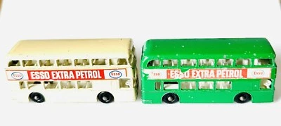 火柴盒 74 戴姆勒巴士 - 1966 莱斯尼 - ESSO Extra Petrol 白色和绿色 批量 — 第 1/4 张图片