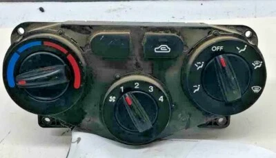Hyundai Accent 2006-2008 calefacción control aire acondicionado Foto 1 de 2