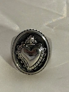 Anillo Sagrado Corazón Acero Inoxidable - Estilo Gótico Mexicano - Acabado Plata Antigua - Imagen 1 de 5