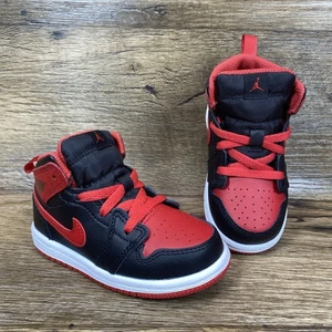 Jordan 1 Mid Top Schuhe schwarz/feuerrot DQ8425-060 Kleinkind Jungen 7C - Bild 1 von 13