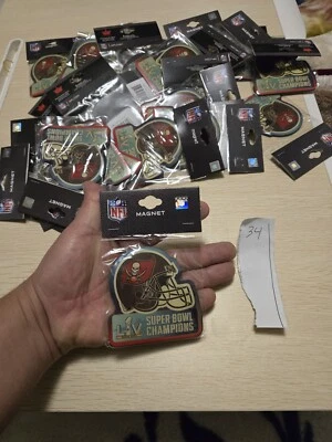 326 针和磁铁批量超级碗 LV 冲压别针。 Chiefs Buccaneers NFL 银色  — 第 1/4 张图片