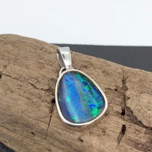 Colgante Boulder Opal oro blanco 585/15k #2119 - Imagen 1 de 7