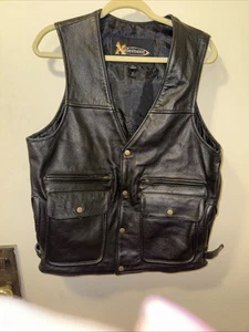 Men's Leather Biker Vest Vintage, Size Large Xelement. Snaps Zip Pockets Black - Picture 1 of 1