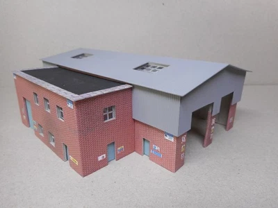 N Gauge Locomotive Shed Model Railway Building - Image 1 of 4