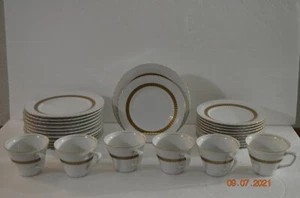 29 Piece Harmony House Regina #3679 Dinnerware - Picture 1 of 7