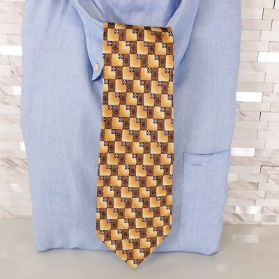 Gravata CLAIBORNE Masculina Marrom Azul Índigo Geométrica Arte de Seda Abstrata LARGA - Imagem 1 de 4