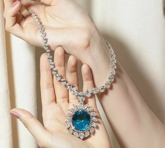 60.00CT Oval Cut Aquamarine With Shiny Clear 32.14CT CZ Art Deco Women Necklace - Image 1 of 3