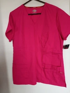 Dickies Womens Scrubs Junior Fit Top Fuchsia Sizes XL NWT - Picture 1 of 3