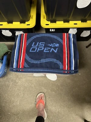 "Toalla de tenis oficial US Open azul hecha en USA 32""x 24""" Foto 1 de 3